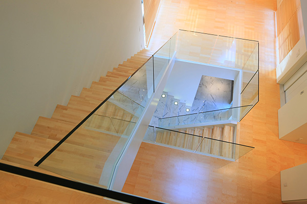 耐震構法SE構法が生む大空間とホームエレベーターのある家