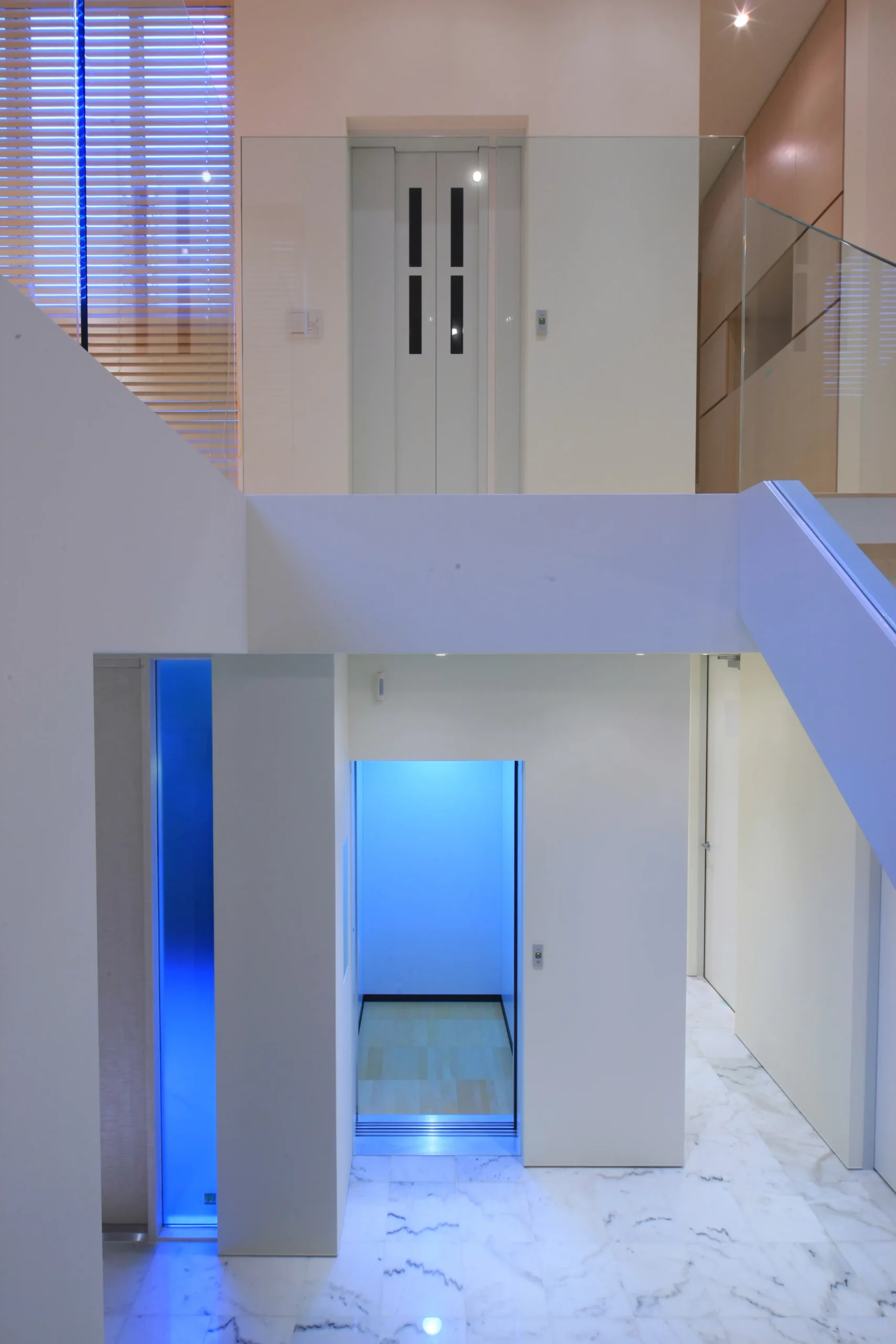 階段の昇降負担は「ホームエレベーター」でスマートに解消