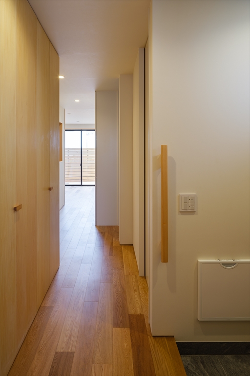 耐震構法SE構法+地下室で実現した賃貸併用二世帯住宅の施工事例画像