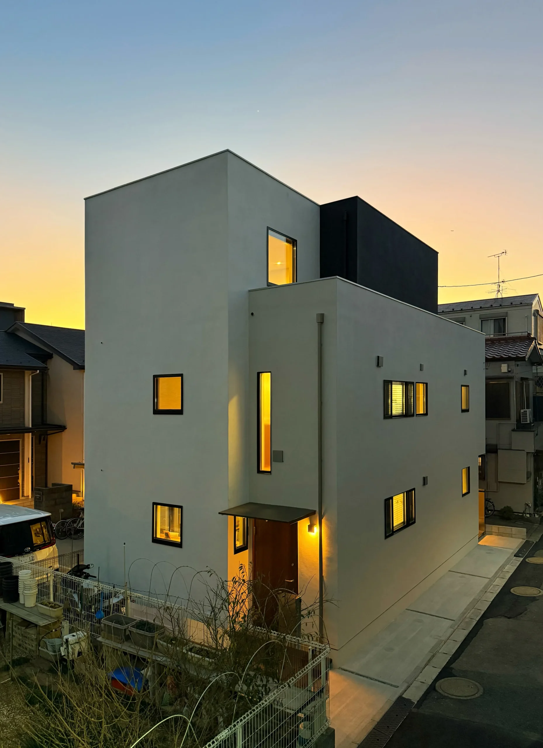 上下階分離型 二世帯住宅の建築家自邸の施工事例画像