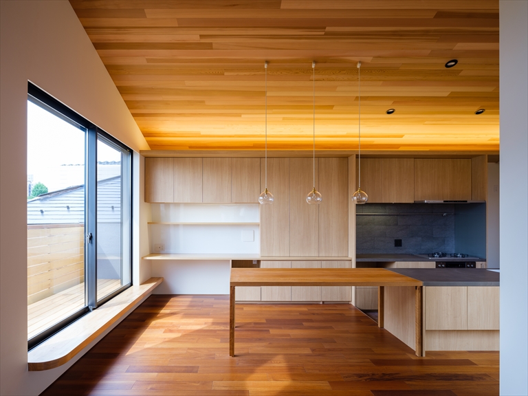 ライフスタイルを映し出すオーダーメイド家具という贅沢