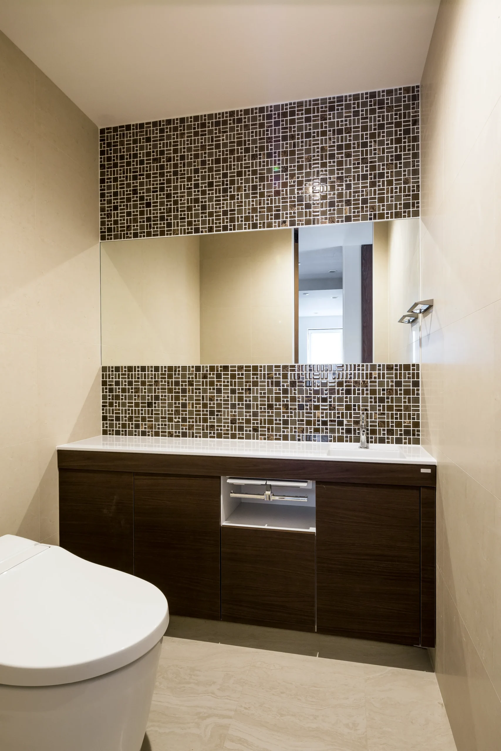 高級注文住宅 トイレ プライベート パブリック