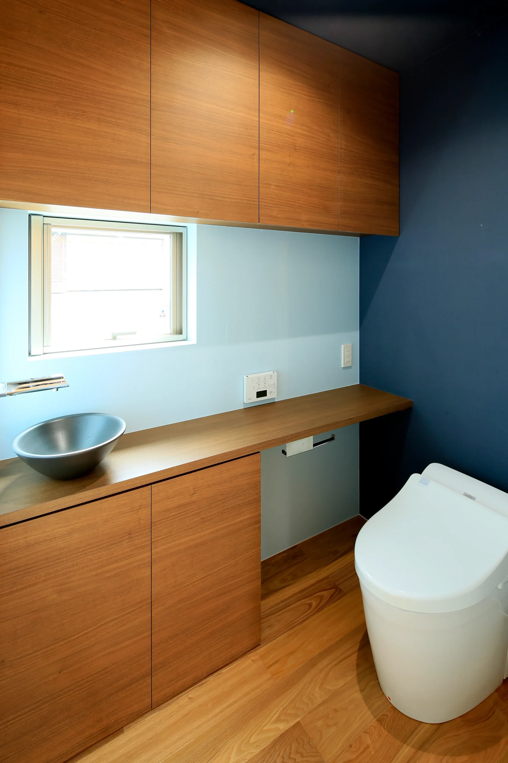 高級注文住宅 トイレ 造作家具
