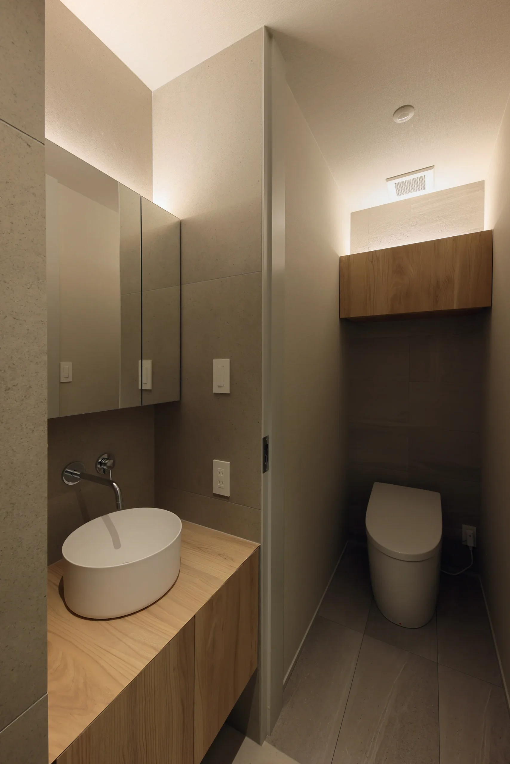 高級注文住宅 トイレ 照明