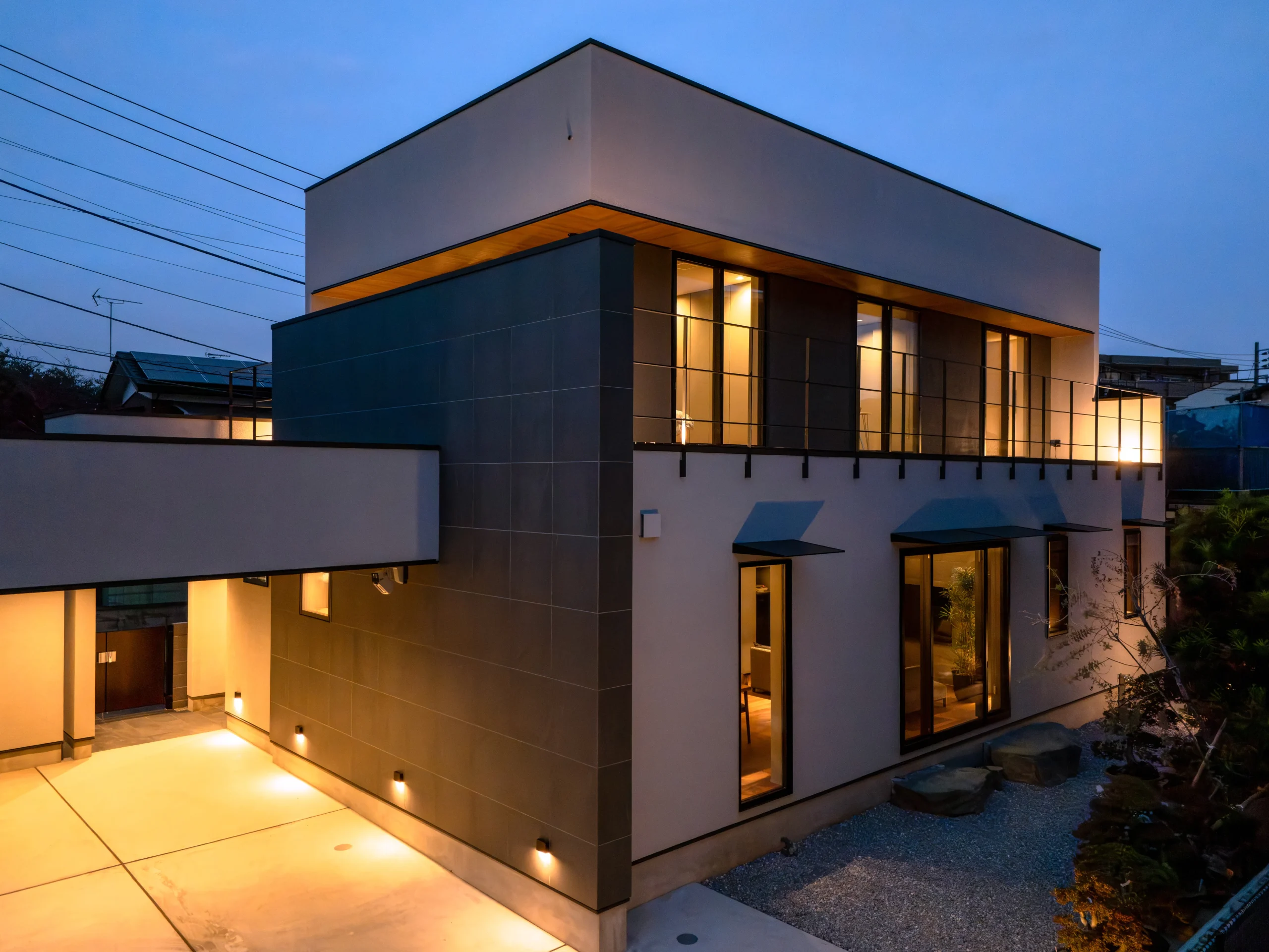 素材と光が織りなす高性能な高級注文住宅の施工事例画像