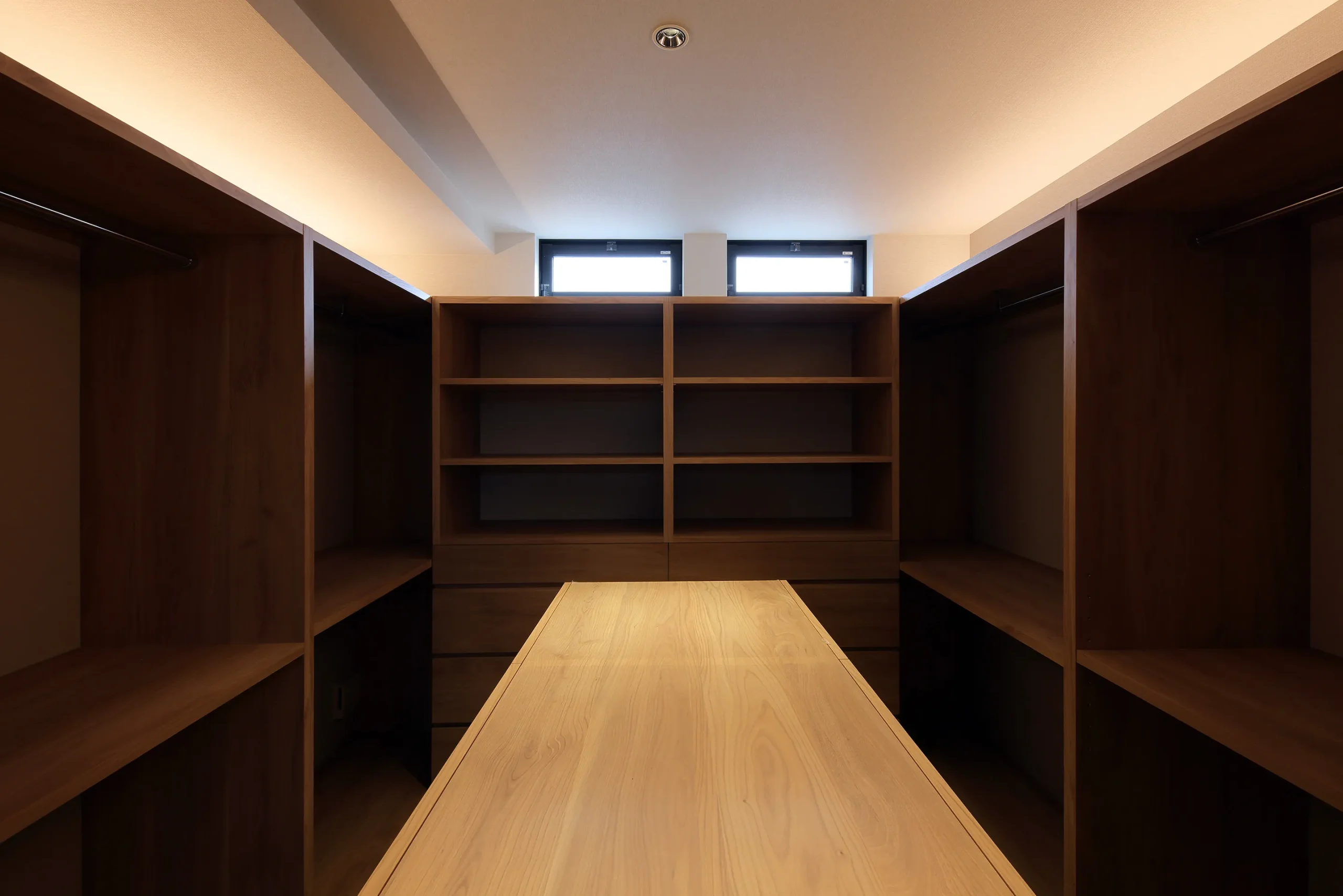 【寝室・クローゼット編】ホテルライクな非日常を演出する造作テクニック