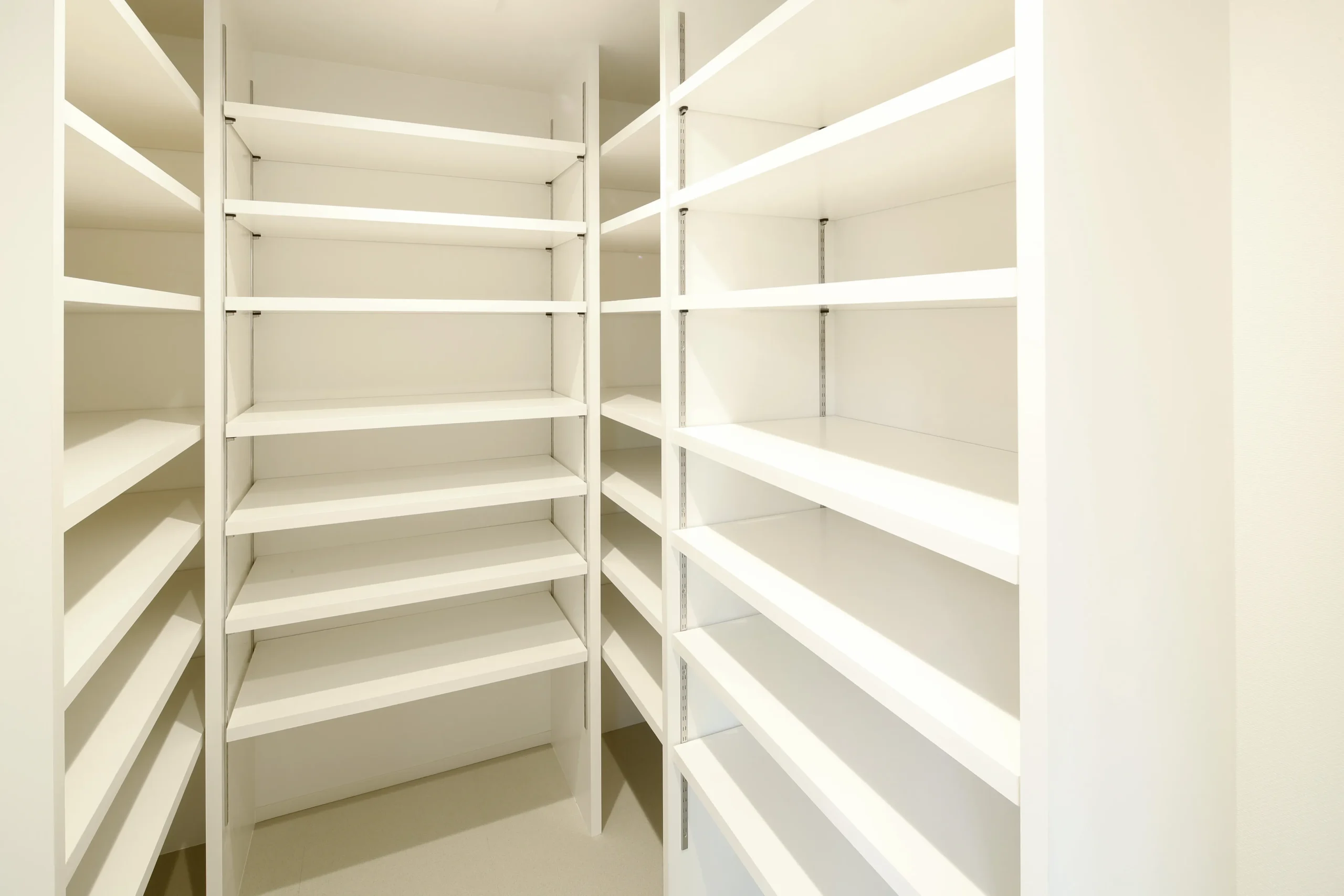 【寝室・クローゼット編】ホテルライクな非日常を演出する造作テクニック