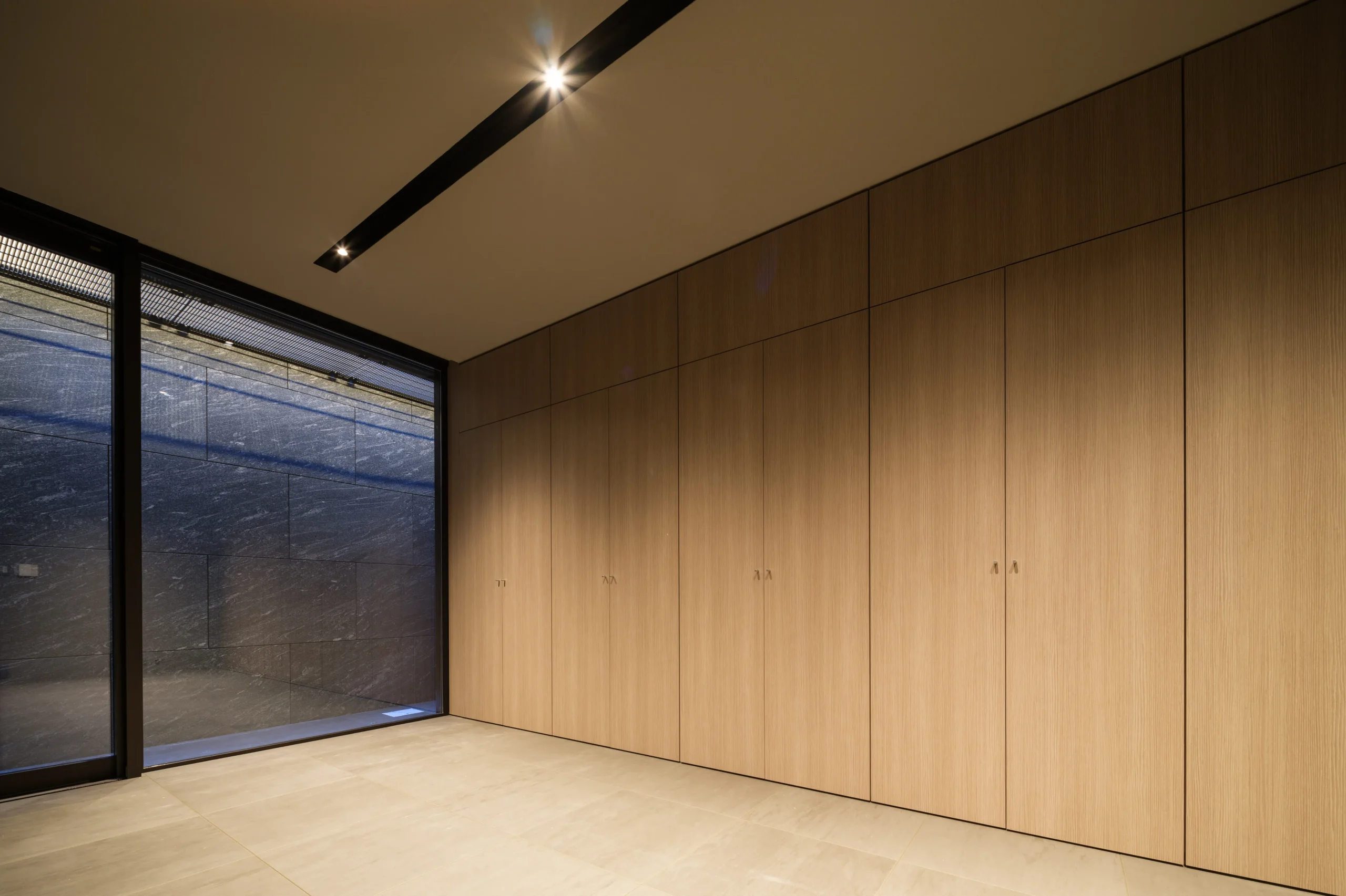 生活感を消し、美意識を宿す。個室の収納計画とウォークインクローゼット