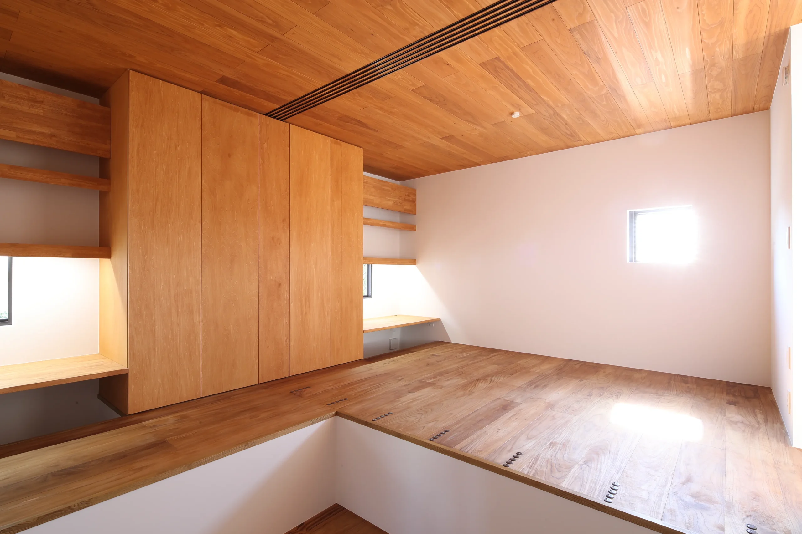 生活感を消し、美意識を宿す。個室の収納計画とウォークインクローゼット