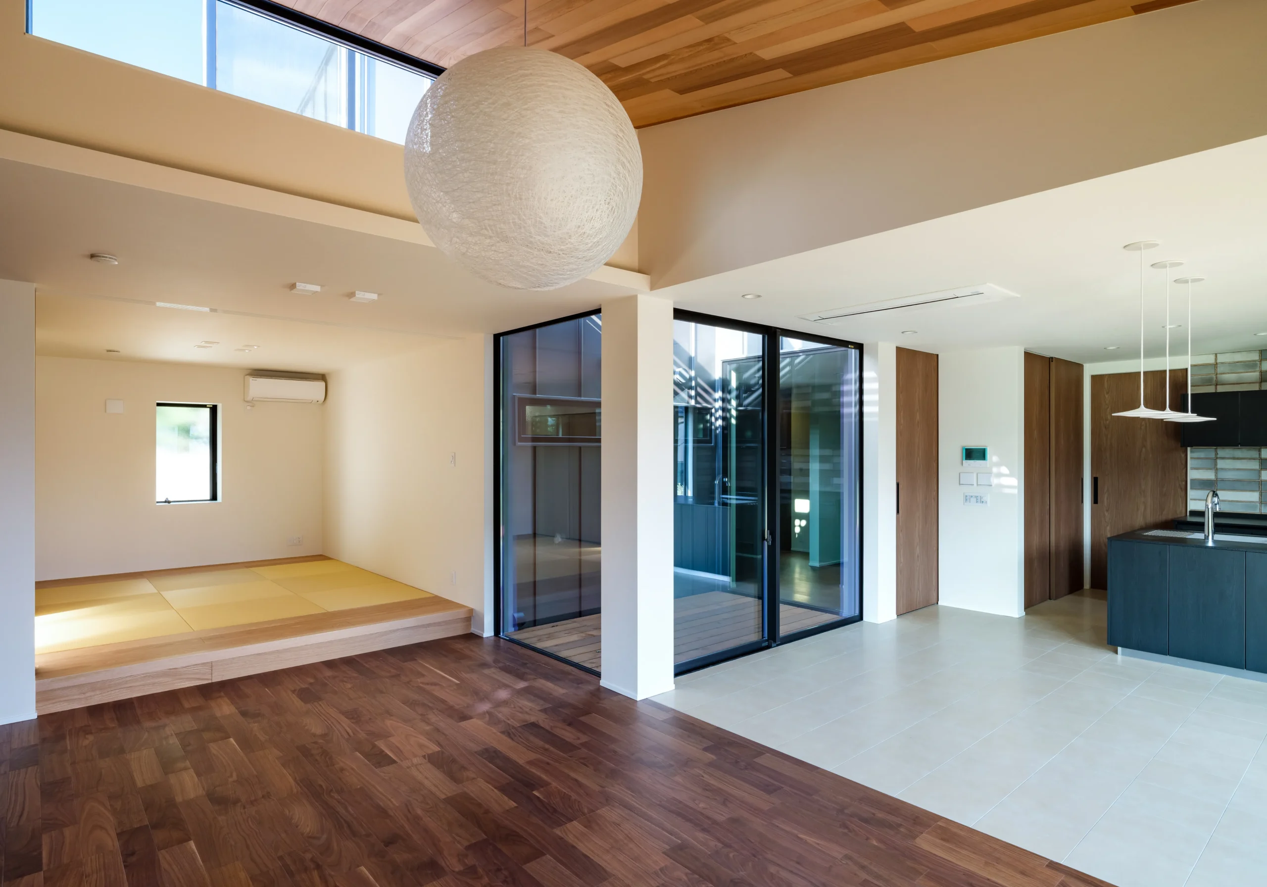 後悔しないために|中庭における快適性とメンテナンスの真実