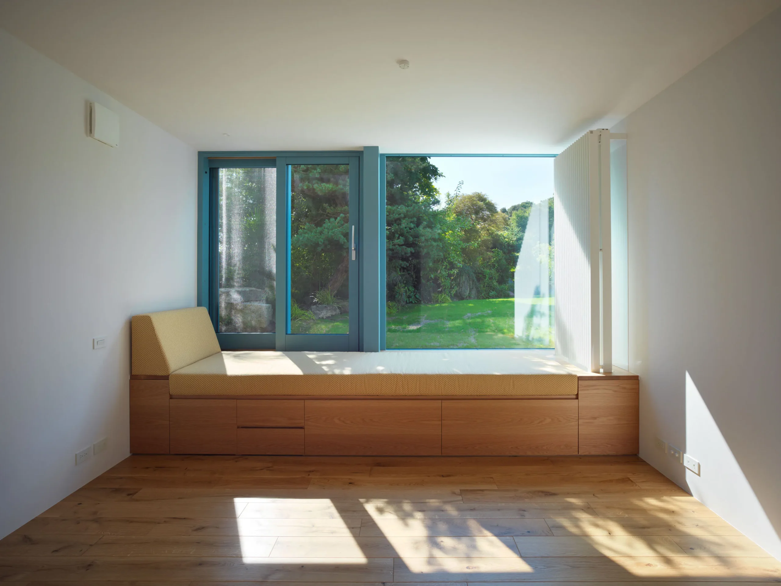 建築家の難題に応える、ジェイホームズの施工技術と実現力