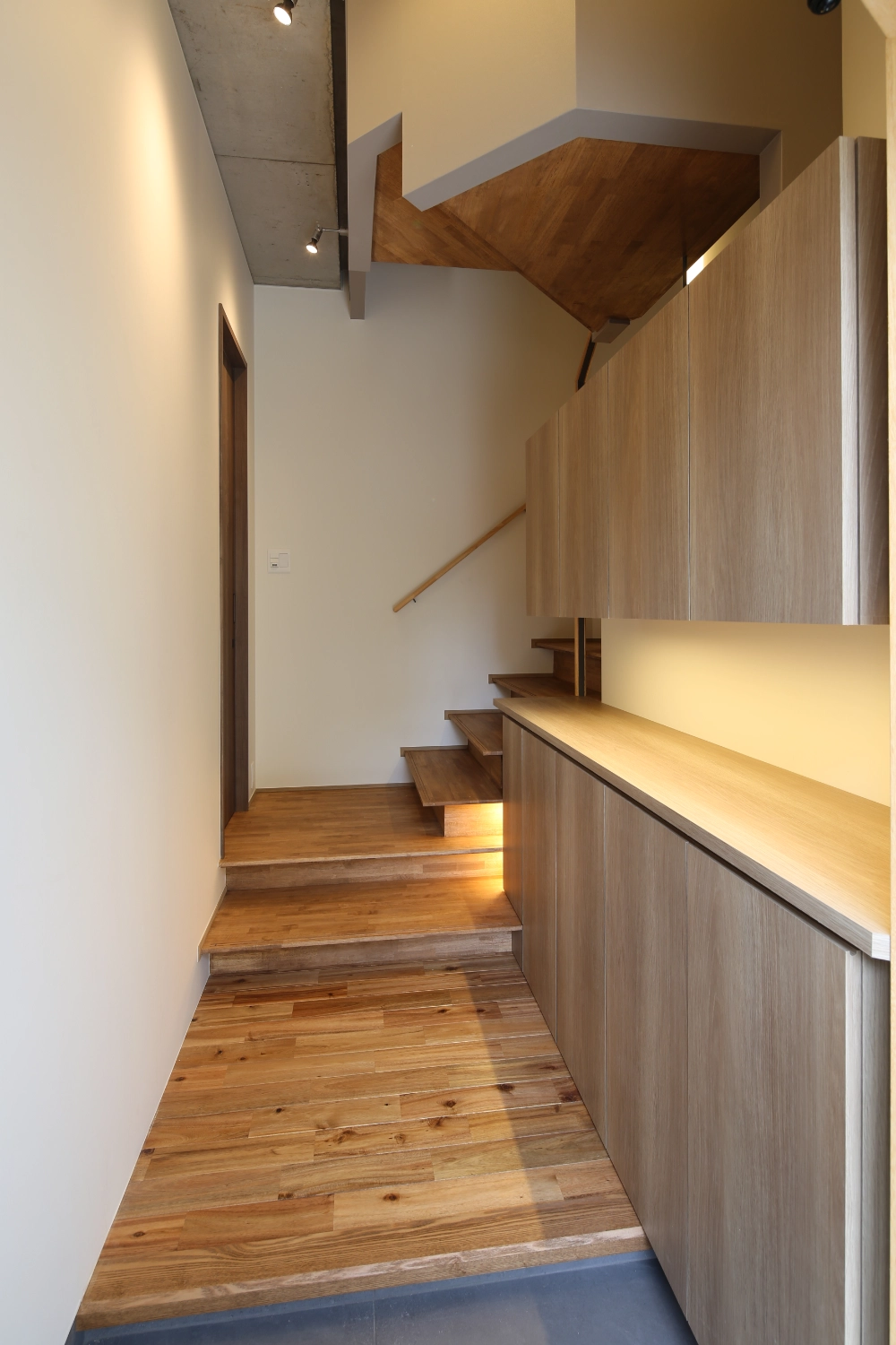 RC造+木造の混構造で叶える、大空間の高級注文住宅の施工事例画像